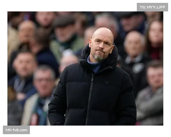 滕哈格独家专访：解释曼联本赛季高位防线与后场出球体系的重建逻辑